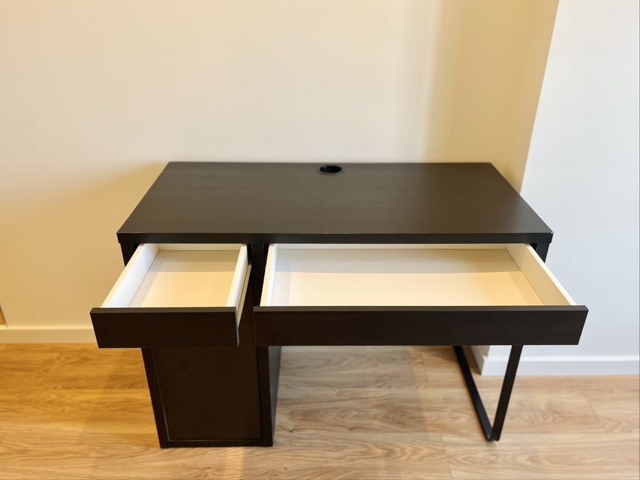 Secretária IKEA em ótimo estado