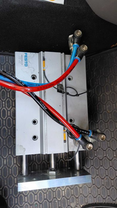 Festo  DFM 80-200 P-A KF Duży z całym osprzętem  warto