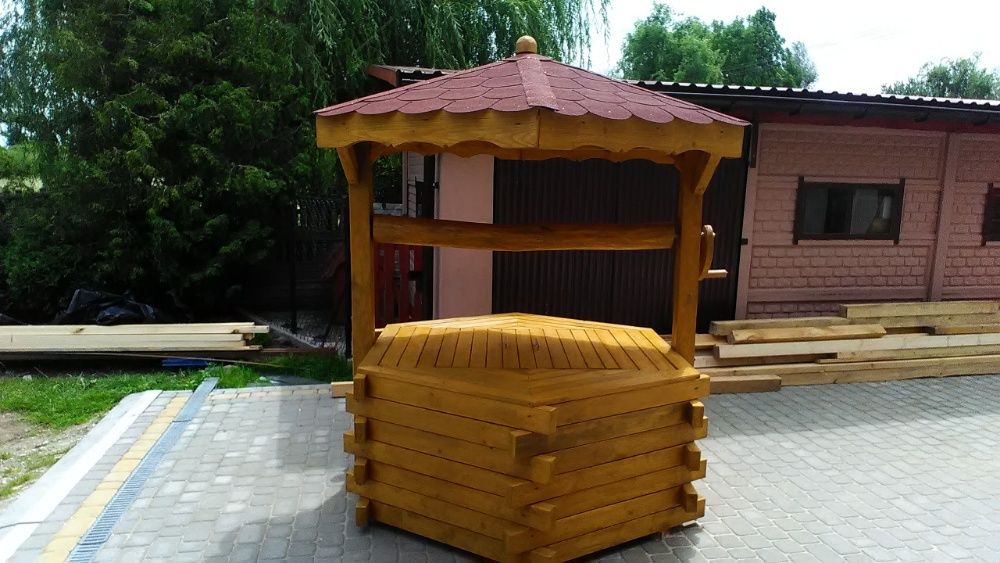 Studnia,obudowa studni sześciokąt