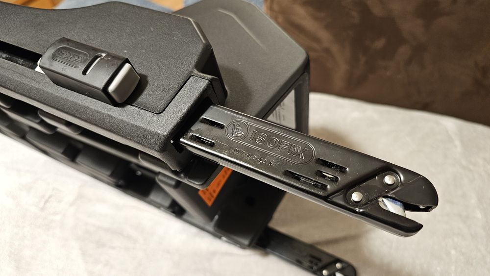 Fotelik samochodowy niemowlęcy Avionaut Cosmo 2.0 Smart szary z bazą