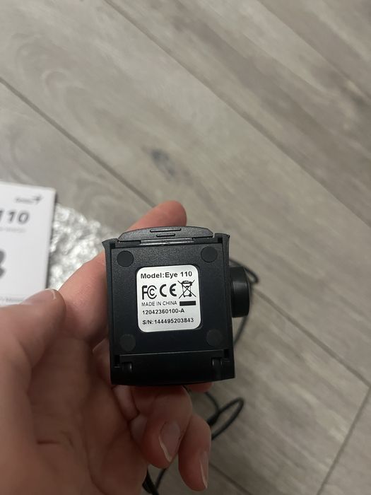 Вебкамера Genius eye 110
