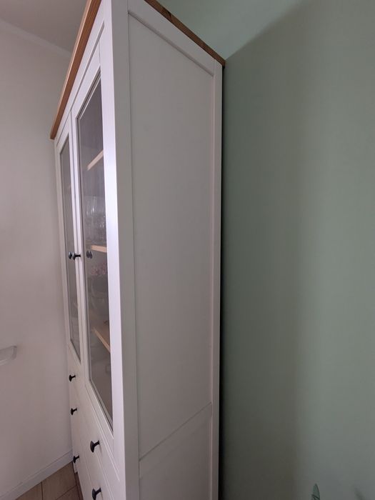 Witryna z szufladami Hemnes Ikea
