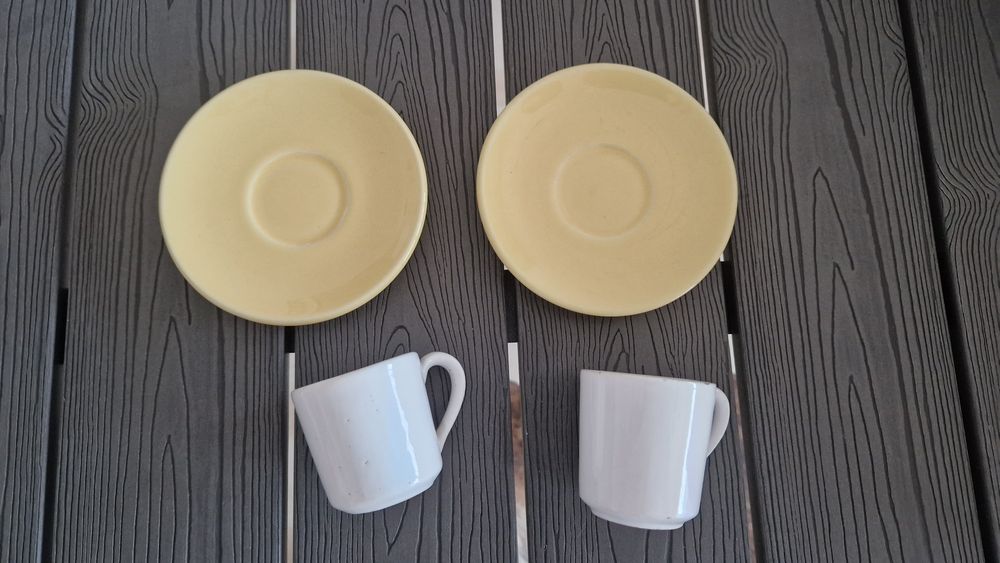 Conjunto 2 chavenas e 2 pires de café