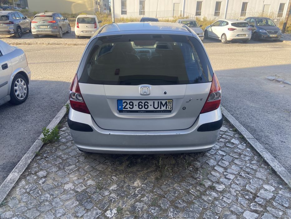 Honda Jazz 1.2 gasolina com 270 mil kms