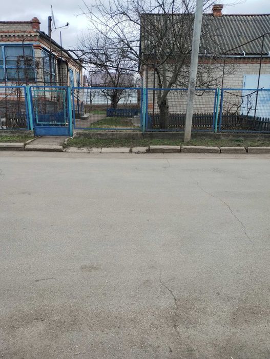 Продаж будинків, нерухомість