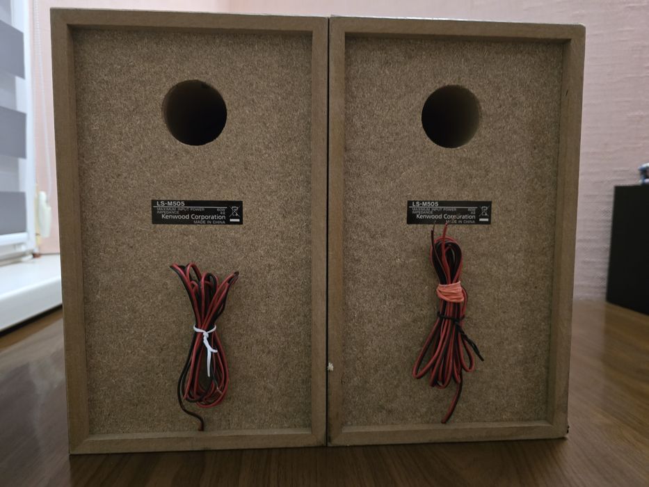 Продам колонки Kenwood