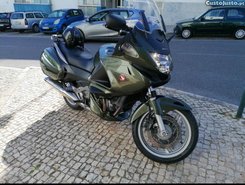 Honda Deauville nt700 va