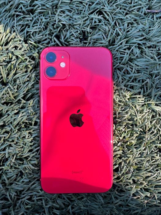 iPhone11 64GB　レッド Apple iPhone 11 (PRODUCT)RED 64GB au [レッド] 価格比較