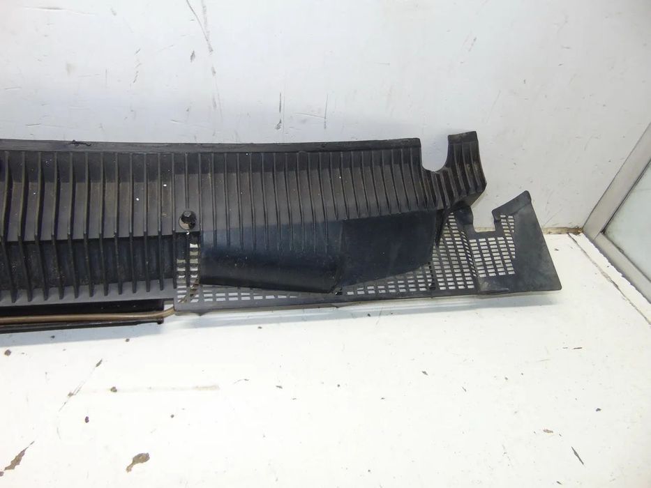 Peugeot 305 grelha torpedo usado em bom estado