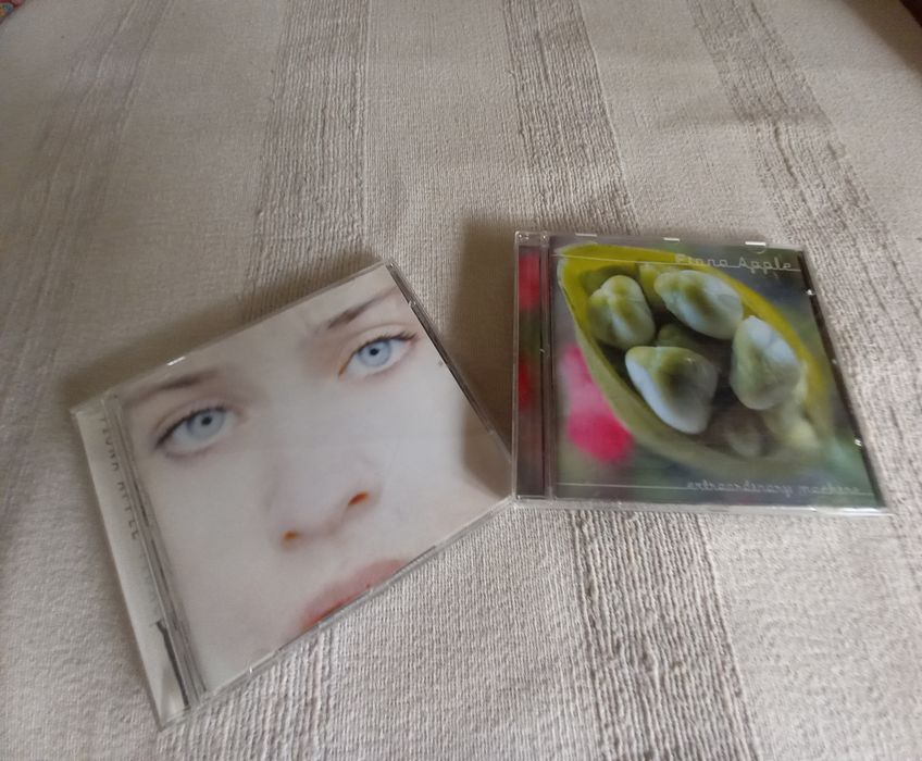 Dois cds de Fiona Apple originais em perfeito estado