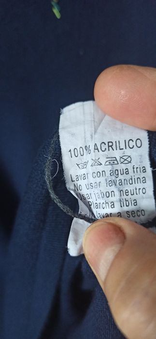 Sweter z ozdobami 42/44