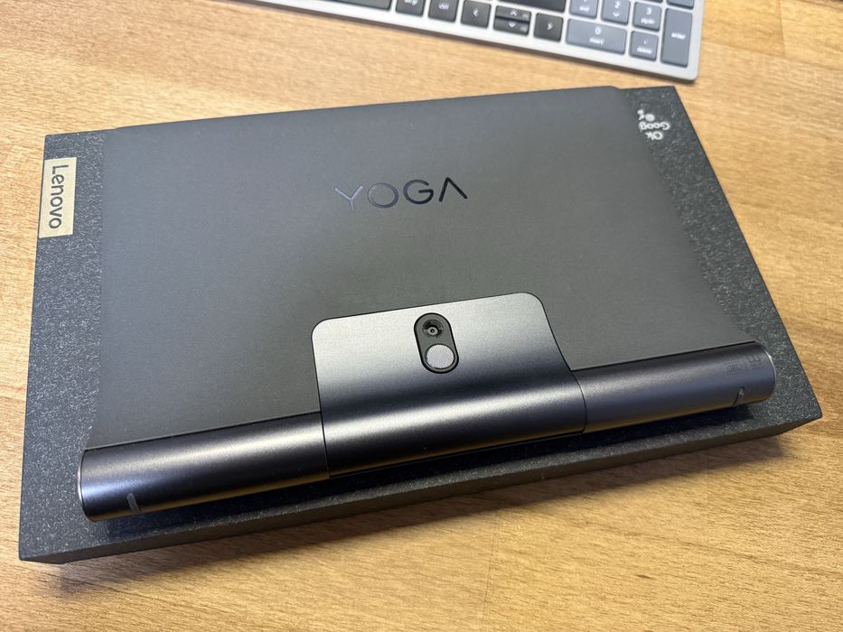 Lenovo yoga smart tab LTE