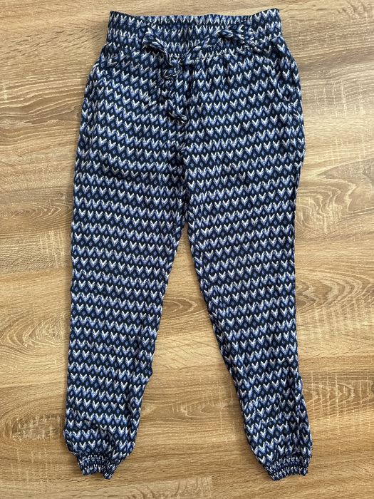 Cienkie spodnie dziewczęce