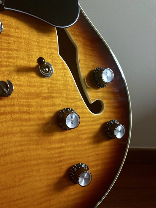 Guitarra Larry Carlton H7