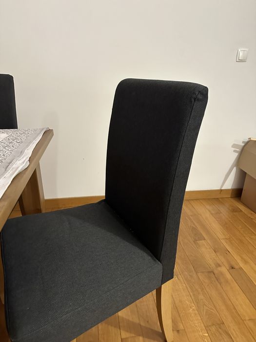 Seis cadeiras em otimo estado