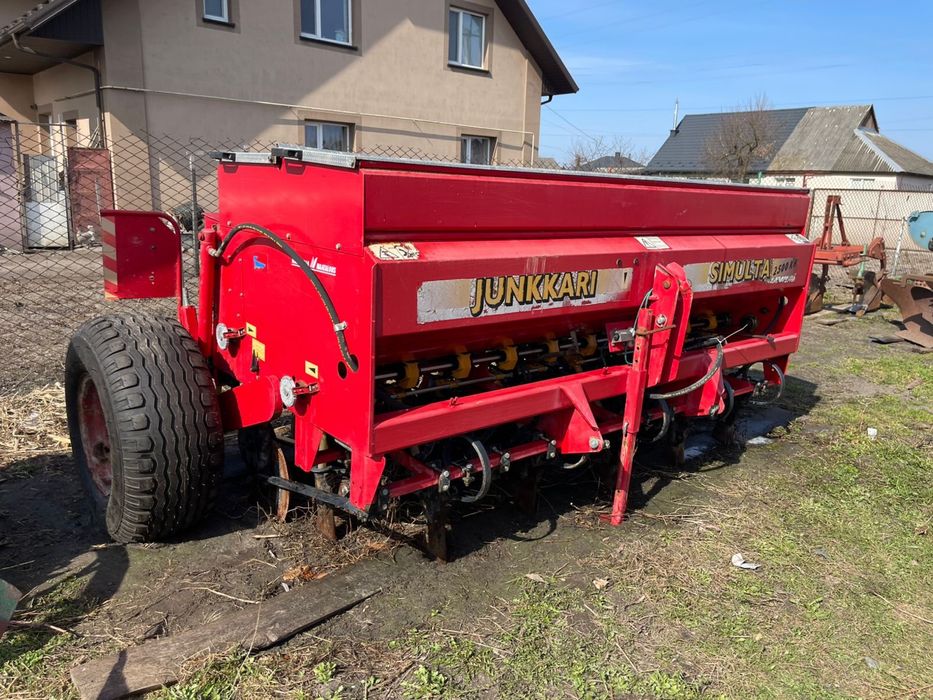 Сівалка дискова причіпна навісна Simulta 2.5 м з міндобривом сошникова