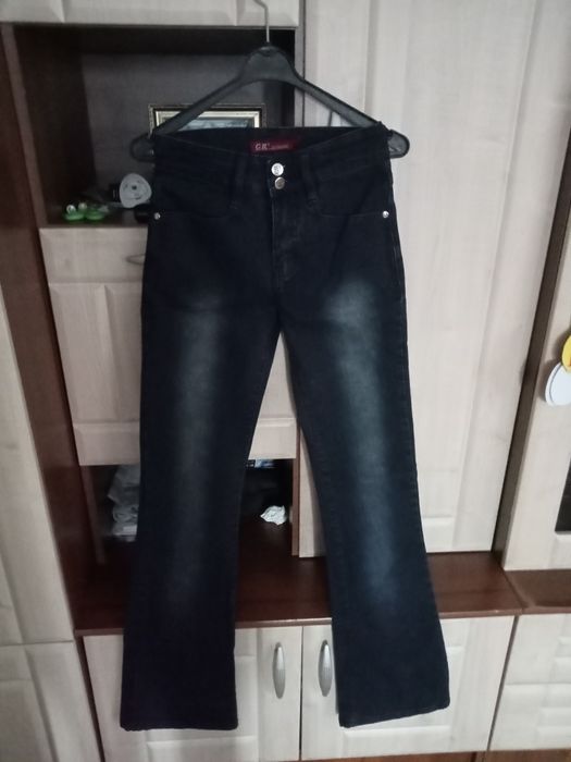 Dżinsy dzwony nowe