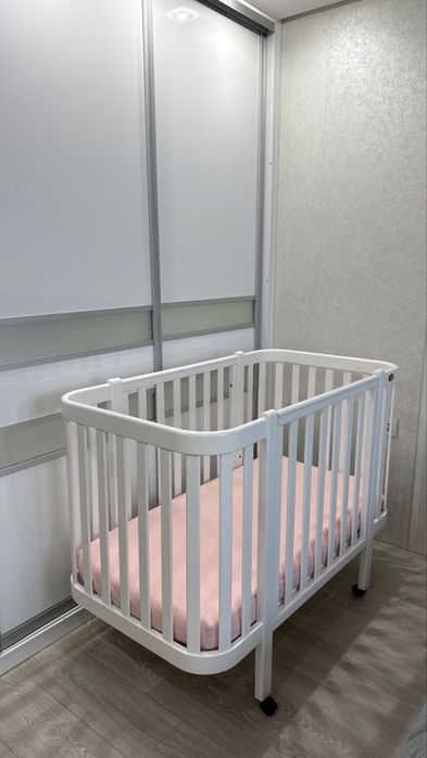 Продаж дитячої кроватки Angelo