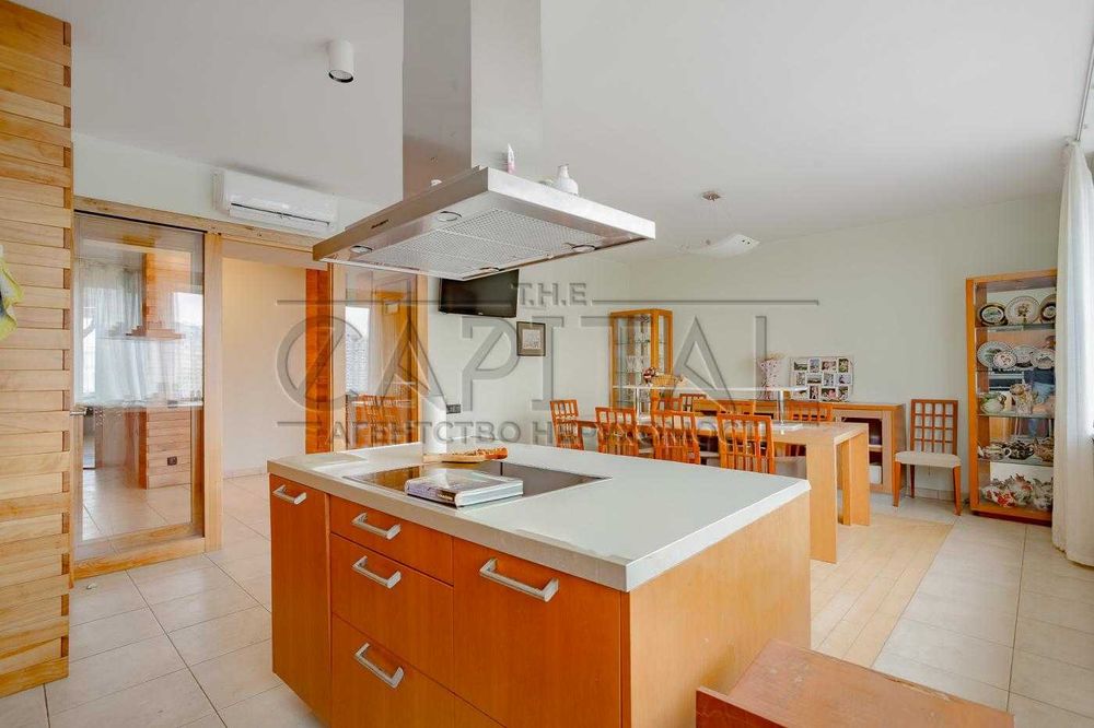 Продаж 3 рівнева квартира Русанівські Сади Пентхаус Лівобережна