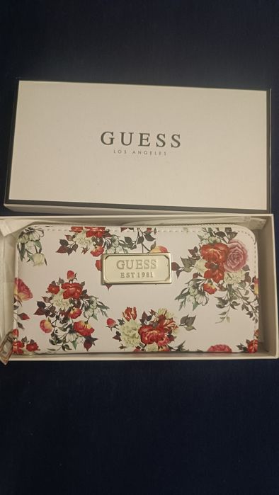 Portfel guess nowy