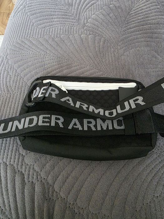 Under Armour.Nerka,saszetka.