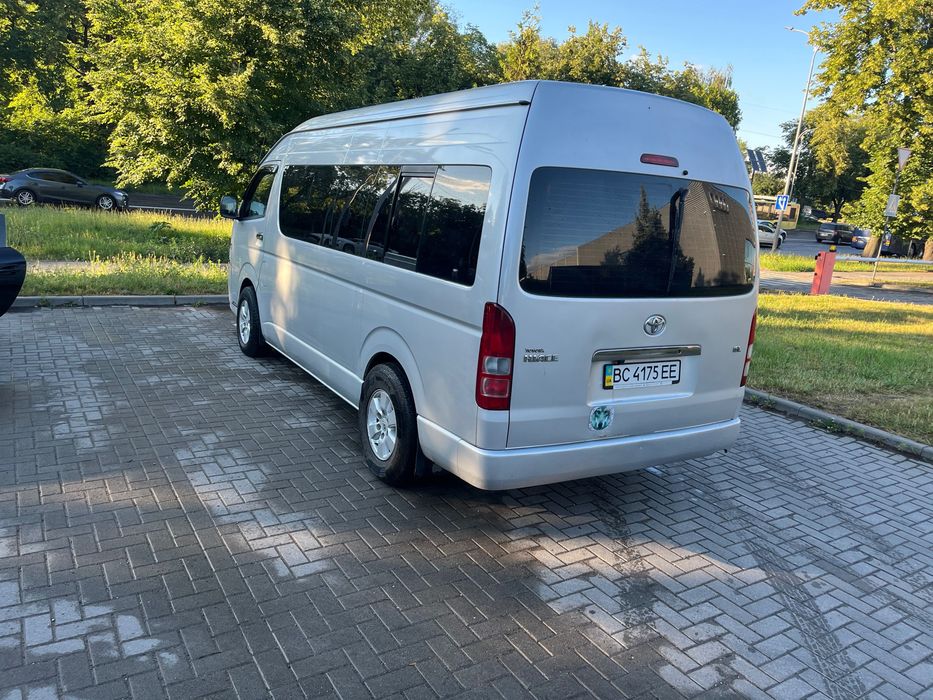 Toyota Hiace,2013 рік