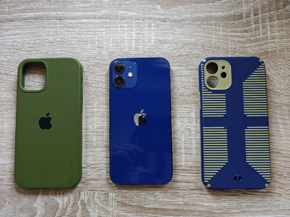 Iphone 12 Mini, 2 etui gratis.
