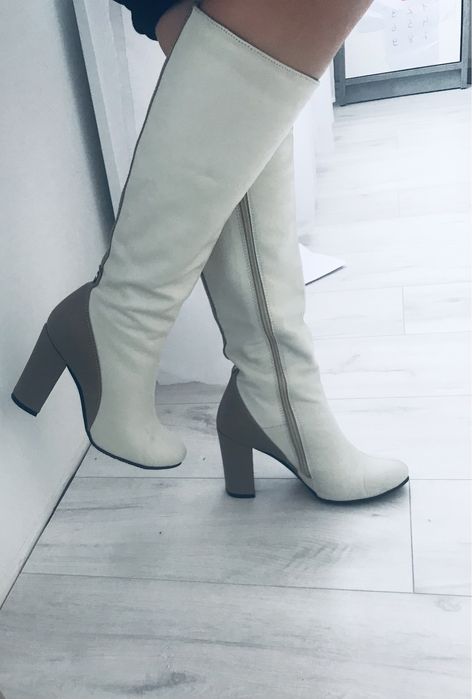 Жіноче взуття в ідеальному стані осінь/зима