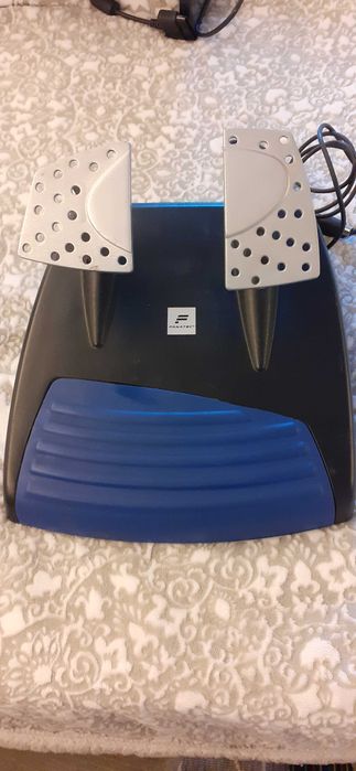 Volante Fanatec Speedster 3 + pedais para playstation 2