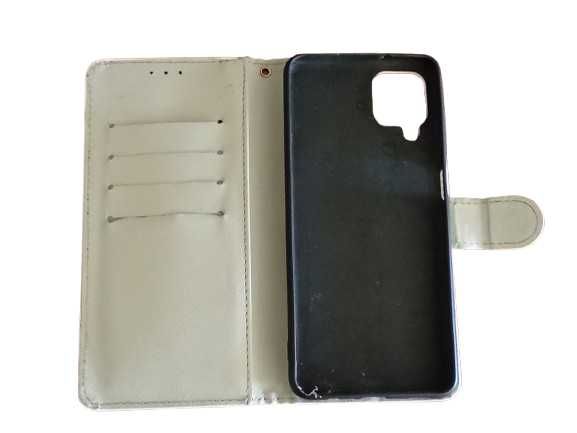 Vendo Capa Carteira Samsung A12 com Design de Gato