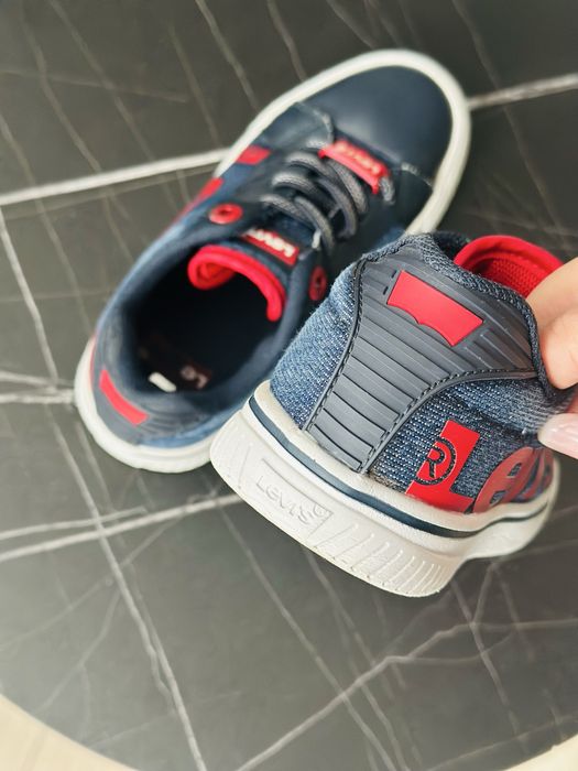 Стильні кеди Levi's для хлопчика — Розмір 28 (18.5 см)