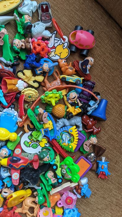 Zabawki Figurki Kinder Niespodzianka Zestaw 170 szt