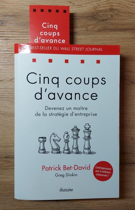 Książka "Cinq coups d'avance''