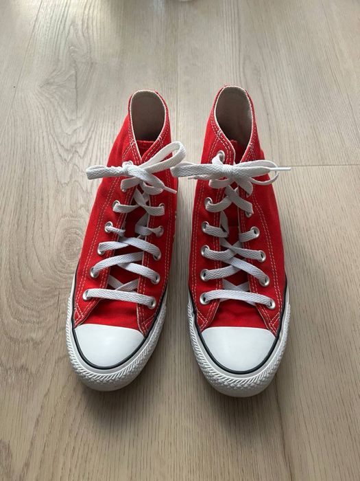 Червоні converse кеди кросівки