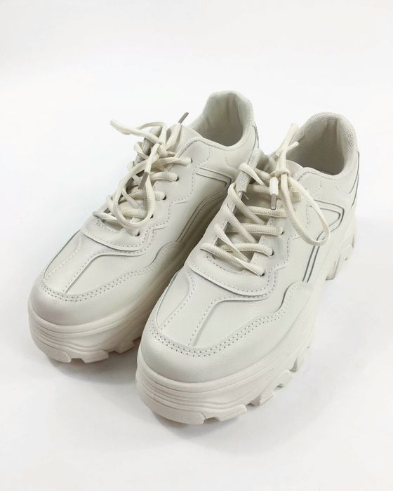 Sprzedam nowe adidasy na platformie