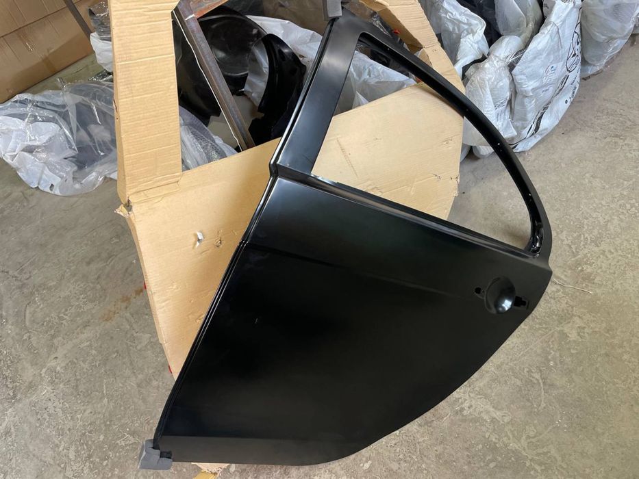 Дверь Lancer X 10 двері ланцер 10 Х запчастини