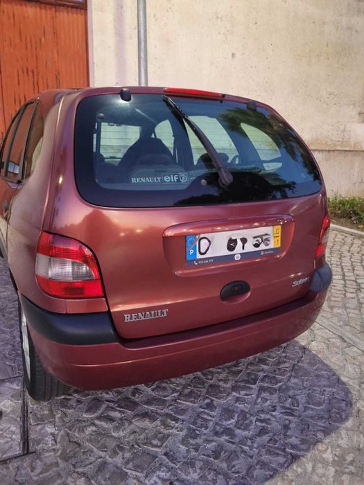 RENAULT Mégane Scenic