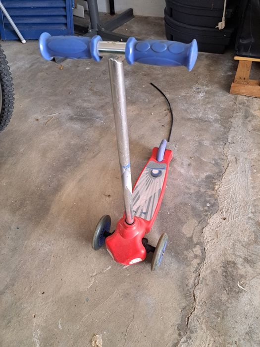Vendo trotinete infantil