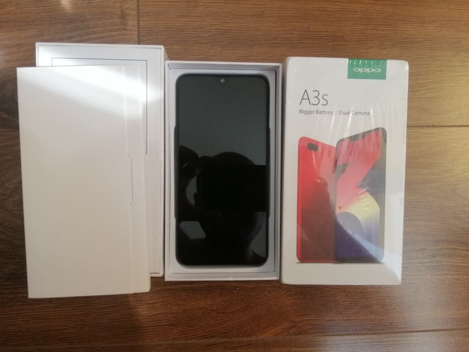 Смартфон Oppo A3s 4/64 гб