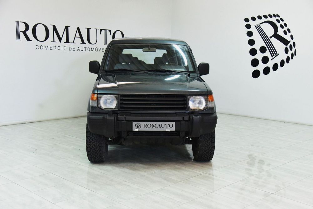 Mitsubishi Pajero foto 2