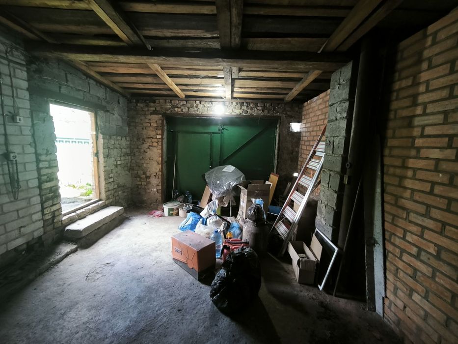 Продам пів будинку в лісовій Бучі