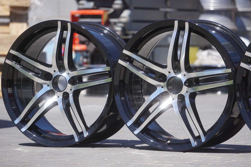Alufelgi ADV 5x114,3 8Jx18 et35 cb72,6 w czarnym lakierze, front przetoczony cnc