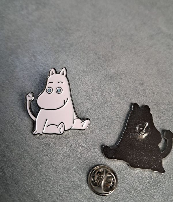 Muminki Muminek dolina Muminków pin przypinka broszka