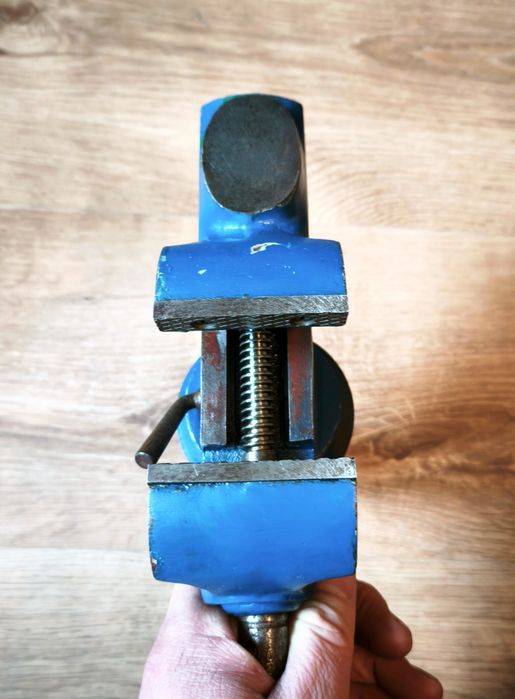 Solidne Imadło Stołowe Obrotowe 60mm – Typ Francuski – Gwint Trapezowy