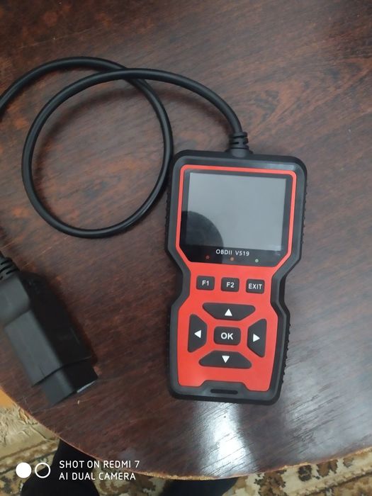 Продам OBD2 для автомобіля з дисплеєм керуванням без телефону