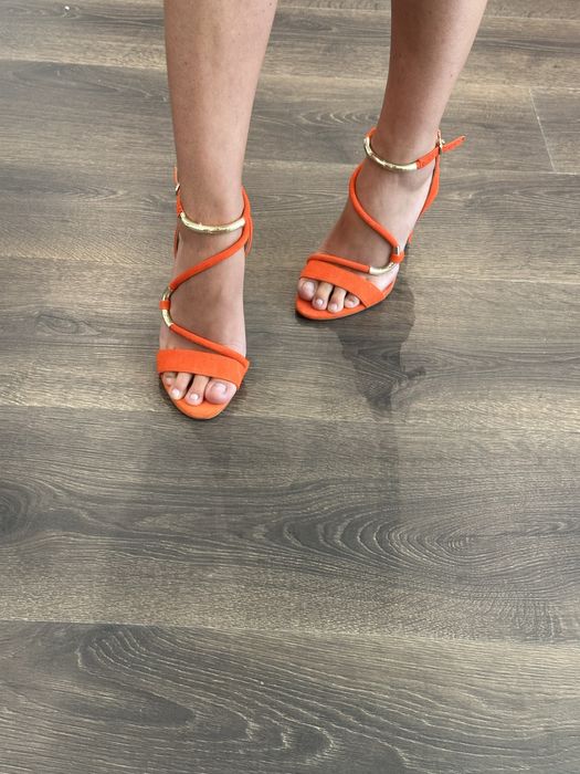 Босоніжки Carvela