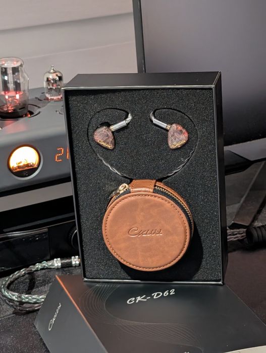 CKLVX D62 | 2DD + 6BA | детальний, чистий та швидкий звук.