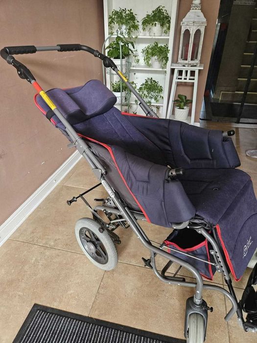 Wózek dla niepełnosprawnej osoby KOMFORT