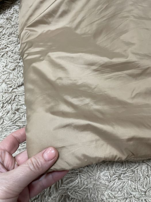 Куртку жіночу продам 46-48 розмір.