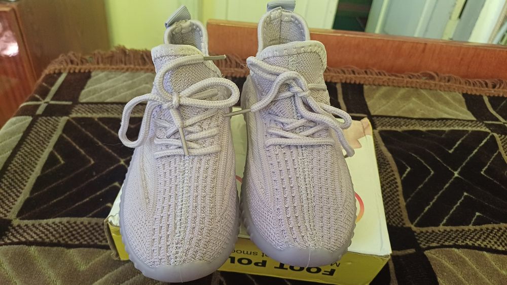 Кросівки  дитячі